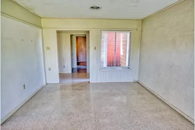 10 Palm Place, Angleton, TX 77515 - Photo 8