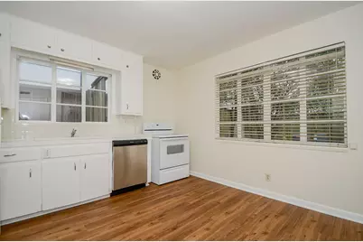 2047 & 2049 Sheridan Street N, Houston, TX 77030 - Photo 8