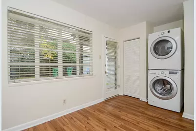 2047 & 2049 Sheridan Street N, Houston, TX 77030 - Photo 12