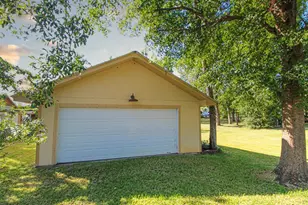117 Glade, Onalaska, TX 77360 - Photo 8