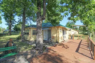 117 Glade, Onalaska, TX 77360 - Photo 16