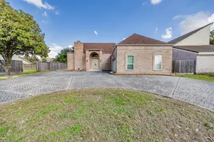 7606 Antoine Dr, Houston, TX 77088 - Photo 6