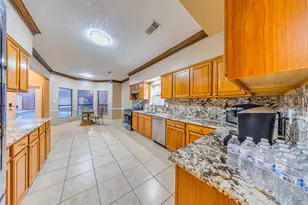7606 Antoine Dr, Houston, TX 77088 - Photo 20
