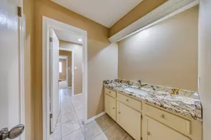 7606 Antoine Dr, Houston, TX 77088 - Photo 36