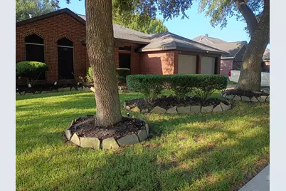 5202 Valley View Dr Drive, La Porte, TX 77571 - Photo 1