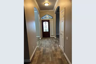 5202 Valley View Dr Drive, La Porte, TX 77571 - Photo 2