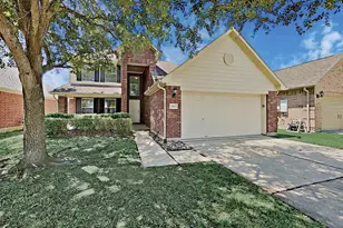 2883 Diamond Bay Dr, Dickinson, TX 77539 - Photo 1