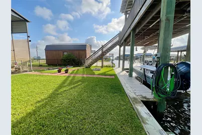 1102 Gator Point, Crystal Beach, TX 77650 - Photo 4