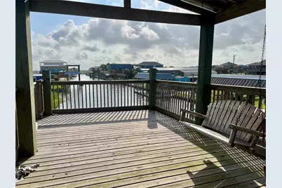 1102 Gator Point, Crystal Beach, TX 77650 - Photo 16