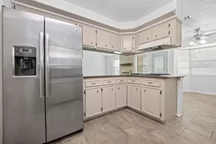 12215 Meadowdale Dr, Meadows Place, TX 77477 - Photo 14