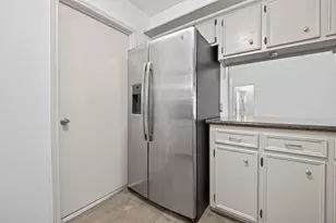 12215 Meadowdale Dr, Meadows Place, TX 77477 - Photo 16
