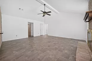12215 Meadowdale Dr, Meadows Place, TX 77477 - Photo 10