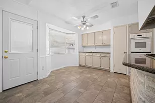 12215 Meadowdale Dr, Meadows Place, TX 77477 - Photo 12