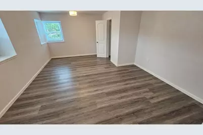 9327 Leader Street, Houston, TX 77036 - Photo 4