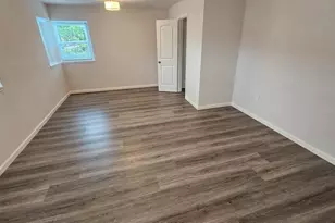 9327 Leader St, Houston, TX 77036 - Photo 4