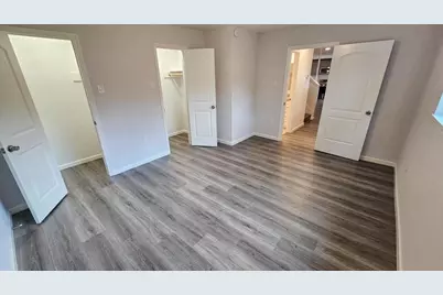 9327 Leader Street, Houston, TX 77036 - Photo 14