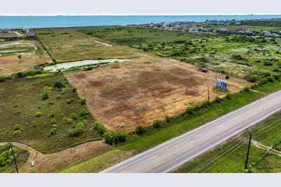 552 Hwy 87, Crystal Beach, TX 77650 - Photo 8