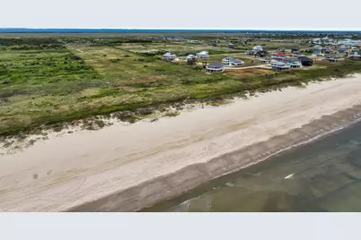 552 Hwy 87, Crystal Beach, TX 77650 - Photo 10