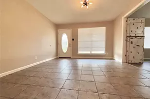 4520 Lamont, Vidor, TX 77662 - Photo 2