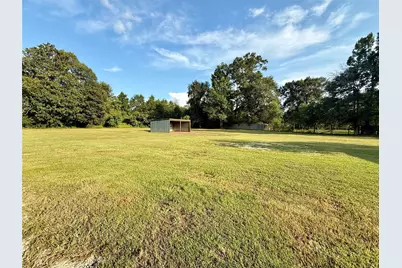 4520 Lamont, Vidor, TX 77662 - Photo 18