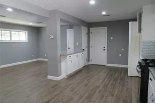 402 S 72nd St, Houston, TX 77011 - Photo 10