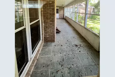 205 Hillcrest Drive, Alvin, TX 77511 - Photo 14