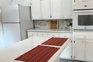 205 Hillcrest Dr, Alvin, TX 77511 - Photo 6