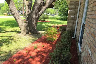 205 Hillcrest Dr, Alvin, TX 77511 - Photo 4