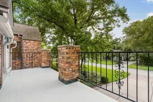 18 Golden Sunset Cir, The Woodlands, TX 77381 - Photo 32