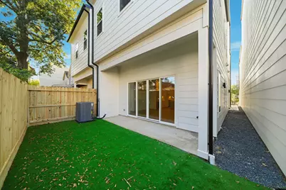 1322 Lawrence Street, Houston, TX 77008 - Photo 36