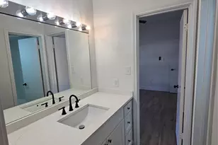 2626 Holly Hall St, Houston, TX 77054 - Photo 8