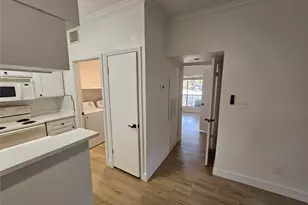 2626 Holly Hall St, Houston, TX 77054 - Photo 4