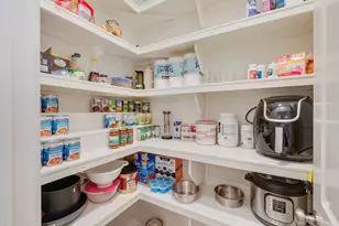 4261 Harding Way, Bryan, TX 77802 - Photo 6