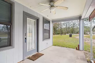 15802 Firetower Rd, Conroe, TX 77306 - Photo 2