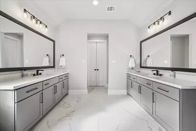 14005 Vista Reserve Place, Houston, TX 77079 - Photo 12