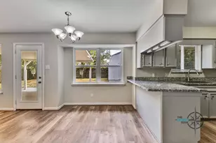 707 Hildred Ave, Conroe, TX 77303 - Photo 12