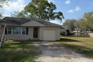 1214 Woodward St, Damon, TX 77430 - Photo 1