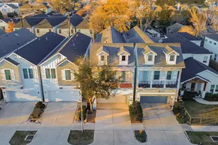 821 E 25th Street E, Houston, TX 77009 - Photo 2