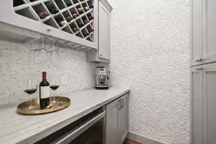 821 E 25th Street E, Houston, TX 77009 - Photo 14