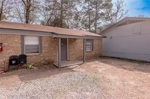 760 Cline St, Huntsville, TX 77340 - Photo 1