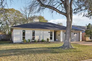 950 Buoy Rd, Houston, TX 77062 - Photo 8