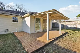 950 Buoy Rd, Houston, TX 77062 - Photo 36