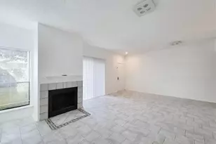 7119 N Holiday Dr, Galveston, TX 77550 - Photo 10