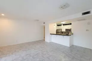 7119 N Holiday Dr, Galveston, TX 77550 - Photo 8