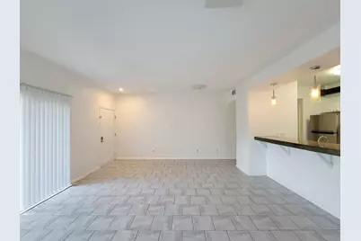 7119 N Holiday Drive, Galveston, TX 77550 - Photo 4