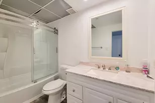 7119 N Holiday Dr, Galveston, TX 77550 - Photo 24