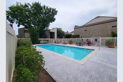 7119 N Holiday Drive, Galveston, TX 77550 - Photo 2