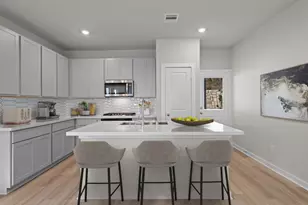 12211 Ridge Top Dr, Conroe, TX 77304 - Photo 2