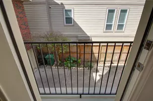 1016 Rochow St, Houston, TX 77019 - Photo 30