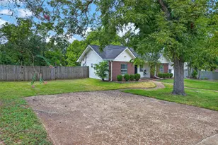 108 Viewcrest St, Crockett, TX 75835 - Photo 22